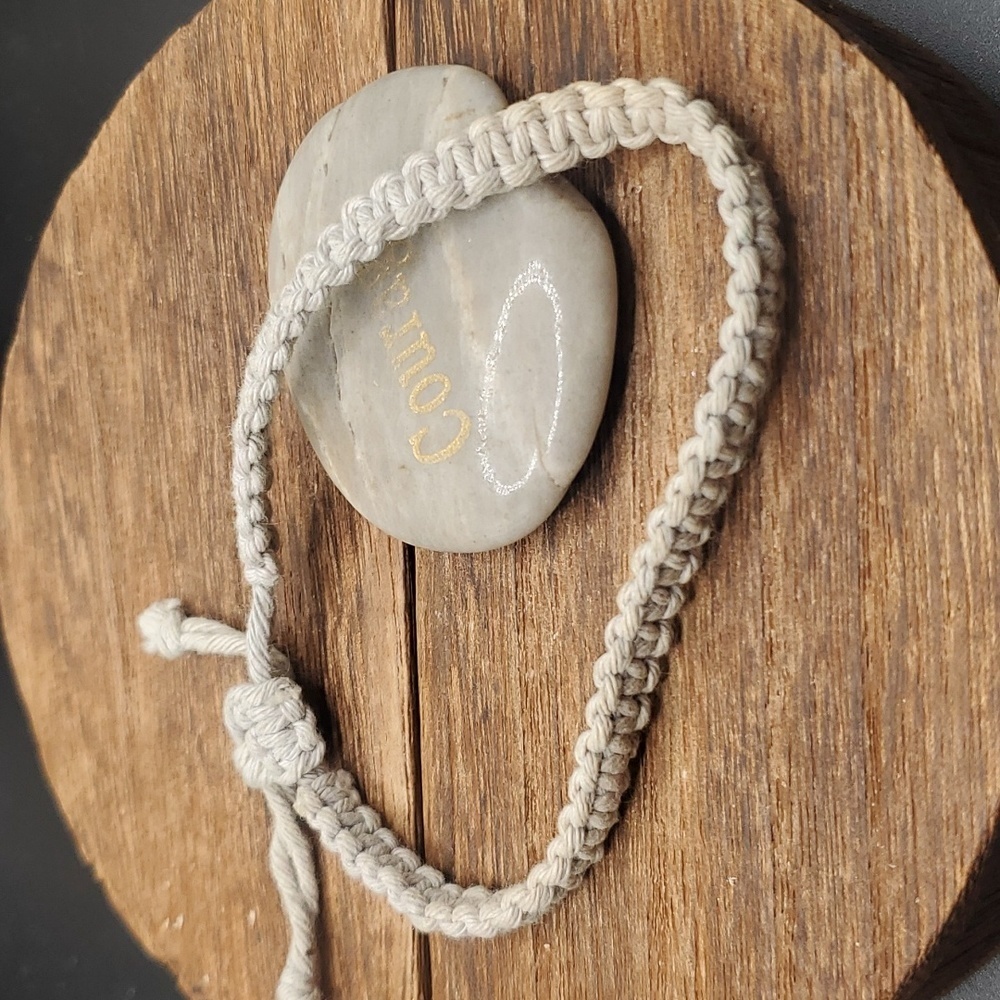 B0137 woven hemp paracord survivalist gear‎ bracelet